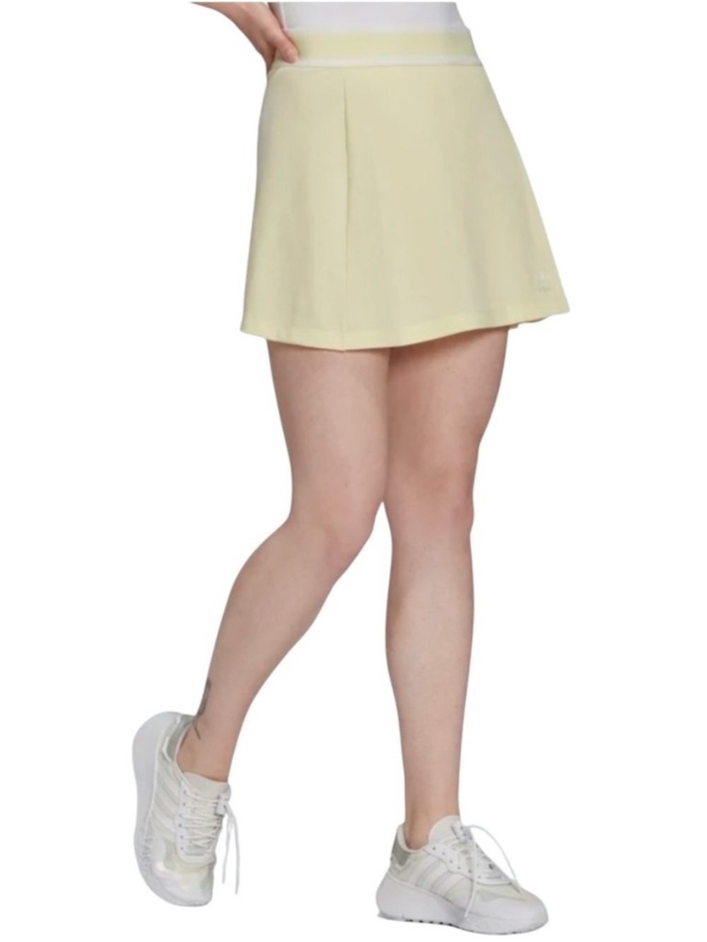 NWT Adidas Originals Pleated
Pique Tennis Skirt Hazy Yellow - Medium